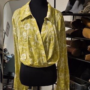 SHEIN Light Green Floral Blouse